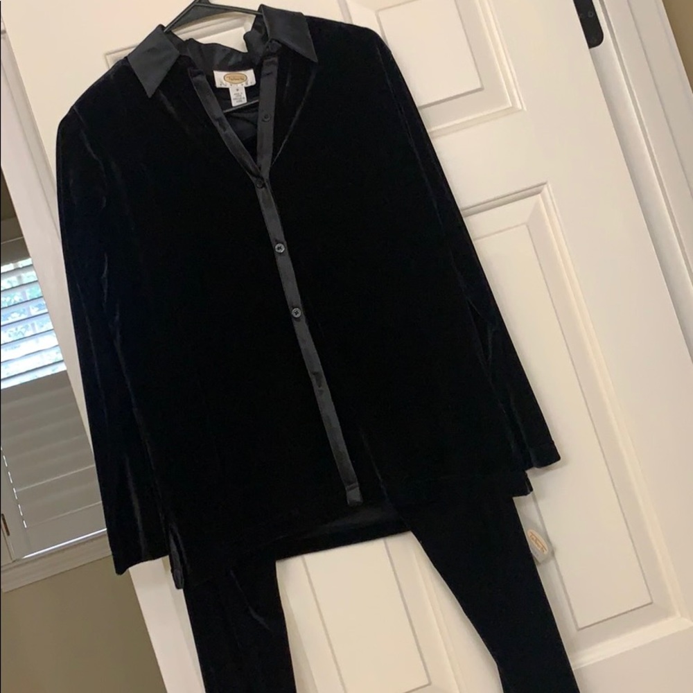 Suit